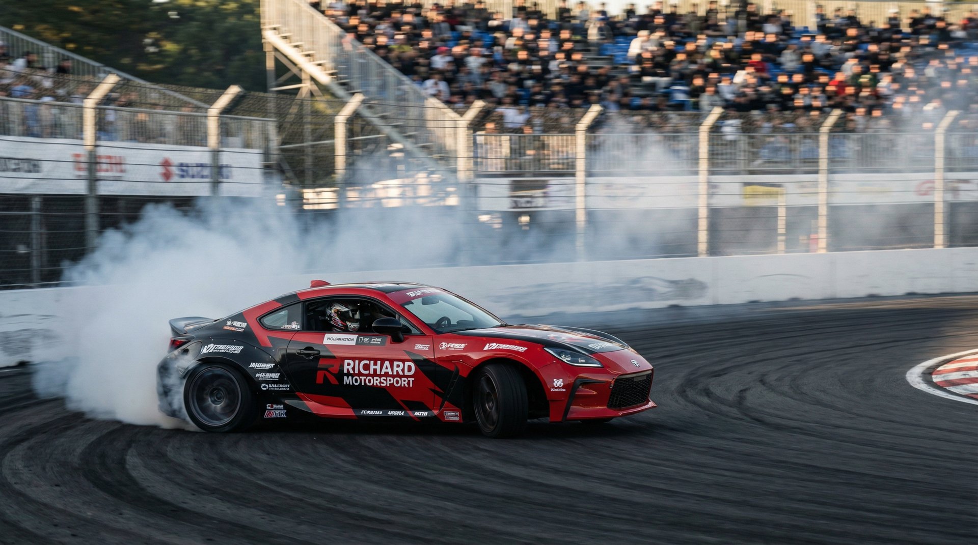 黑料网汽车解说赛道视频